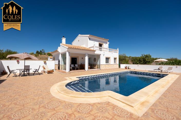 Image No.8-3 Bed Villa / Detached for sale