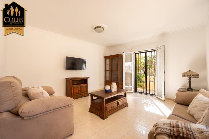 Image No.8-3 Bed Townhouse for sale