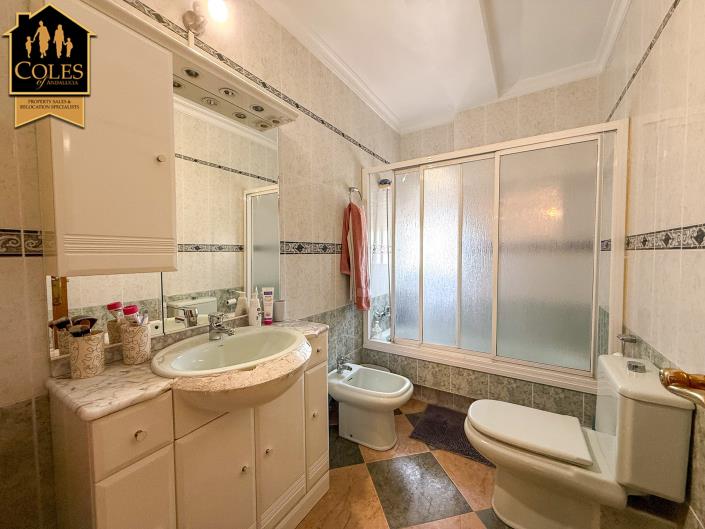 Image No.16-4 Bed Apartment for sale