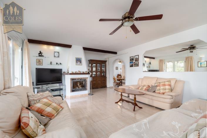 Image No.8-4 Bed Villa / Detached for sale