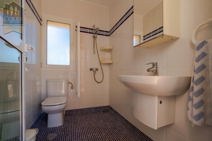 Image No.15-4 Bed Villa / Detached for sale