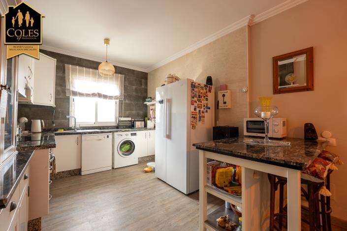 Image No.11-2 Bed Villa / Detached for sale