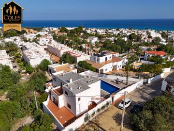 Cole's of Andalucia most sold property