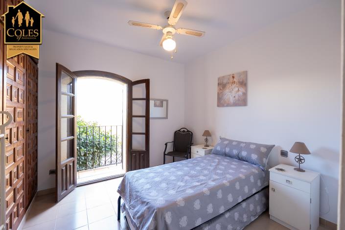 Image No.15-3 Bed Apartment for sale