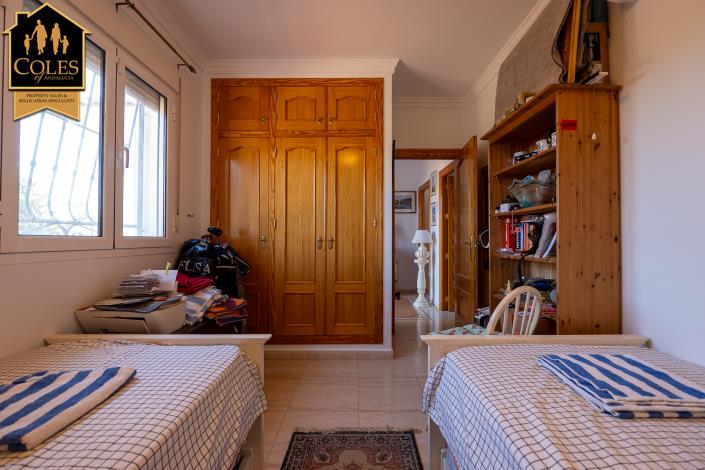 Image No.15-3 Bed Villa / Detached for sale