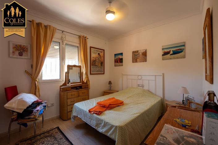 Image No.17-3 Bed Villa / Detached for sale