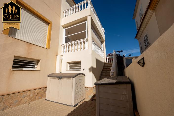 Image No.42-3 Bed Townhouse for sale