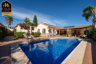 4 Bed Villa / Detached for sale