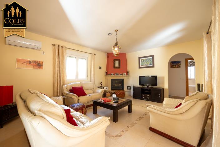 Image No.7-4 Bed Villa / Detached for sale