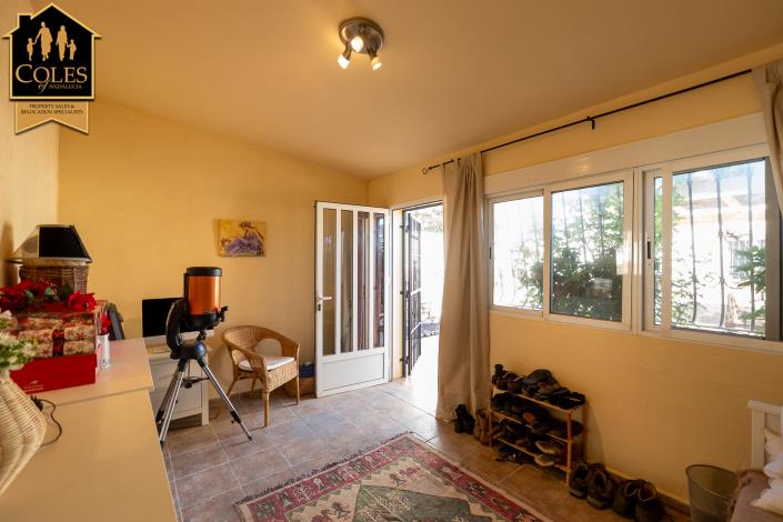 Image No.39-4 Bed Villa / Detached for sale