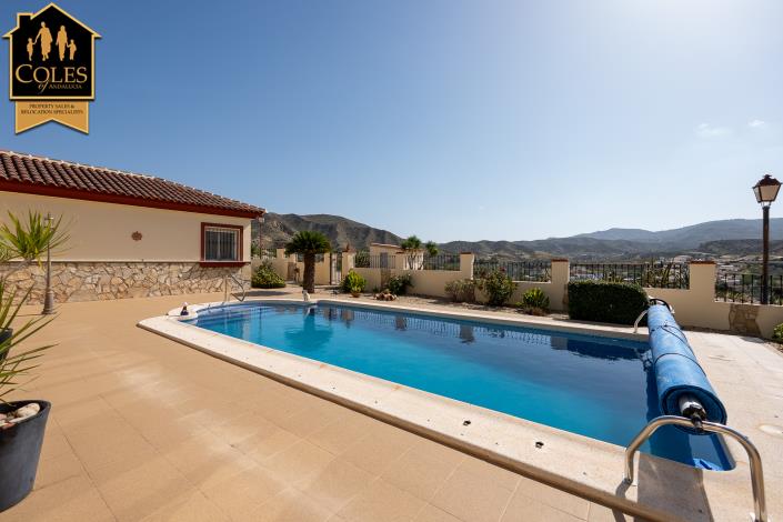 Image No.8-4 Bed Villa / Detached for sale