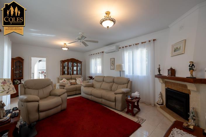 Image No.21-4 Bed Villa / Detached for sale