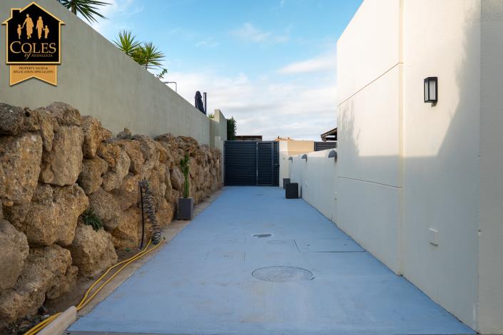 Image No.12-2 Bed Villa for sale