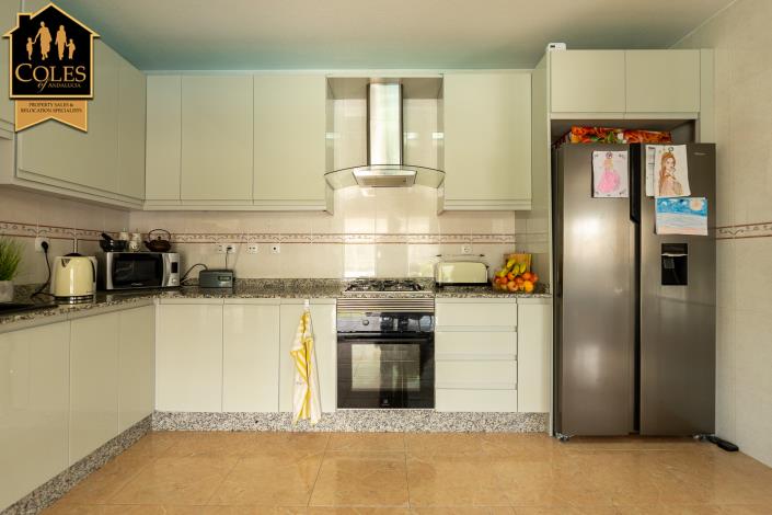 Image No.14-3 Bed Villa / Detached for sale