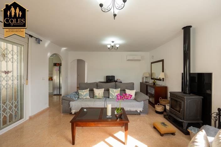 Image No.18-3 Bed Villa / Detached for sale