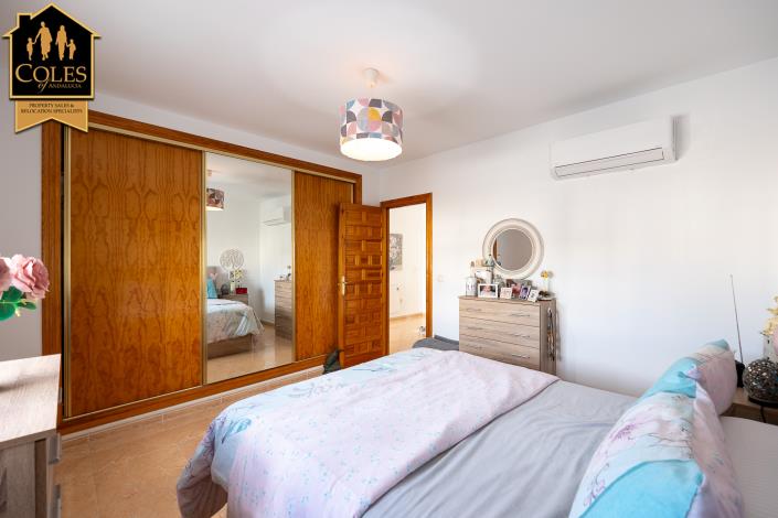 Image No.22-3 Bed Villa / Detached for sale