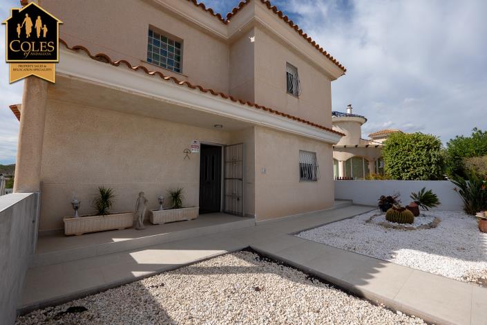 Image No.33-3 Bed Villa / Detached for sale