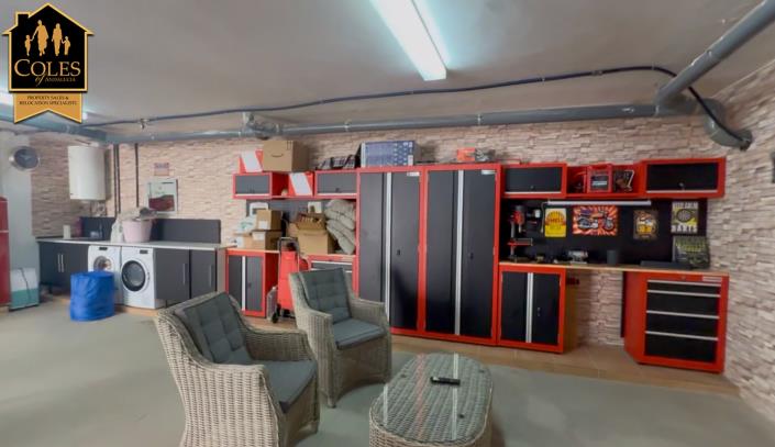 Image No.40-3 Bed Villa / Detached for sale