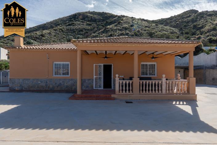 Image No.3-3 Bed Villa / Detached for sale
