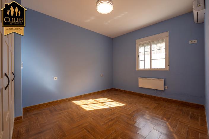 Image No.25-3 Bed Villa / Detached for sale