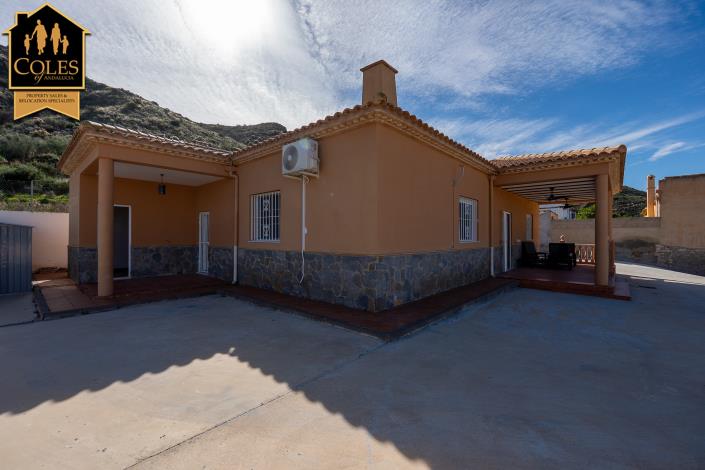 Image No.29-3 Bed Villa / Detached for sale