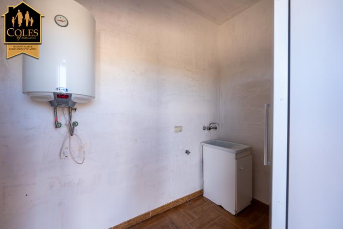 Image No.33-3 Bed Villa / Detached for sale