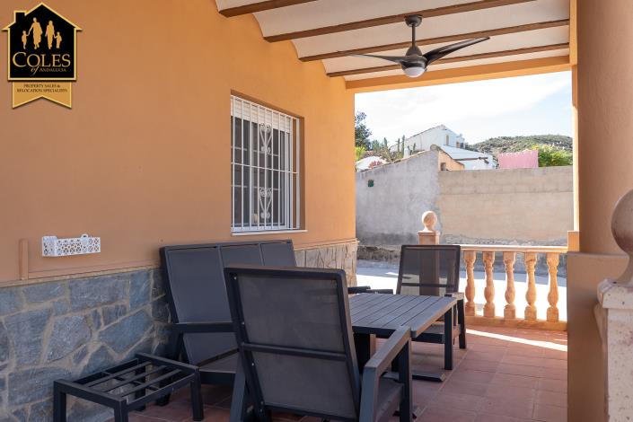 Image No.35-3 Bed Villa / Detached for sale