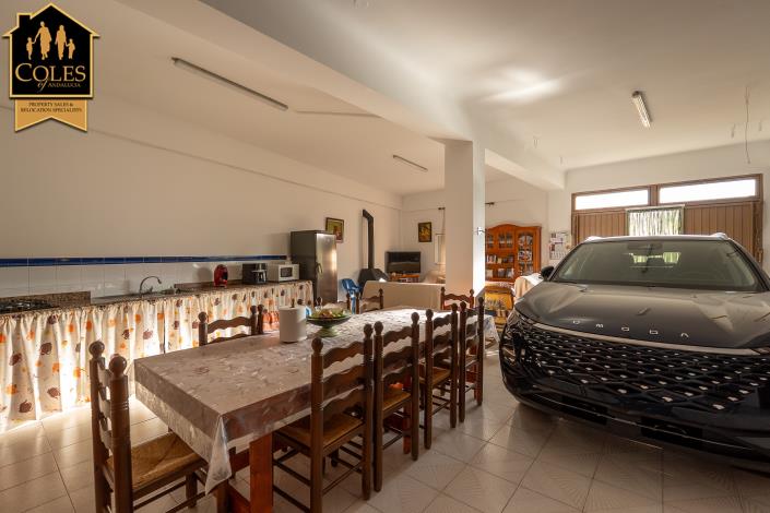 Image No.8-4 Bed Townhouse for sale