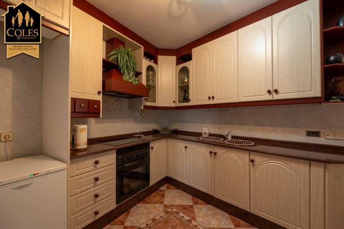 Image No.27-4 Bed Townhouse for sale