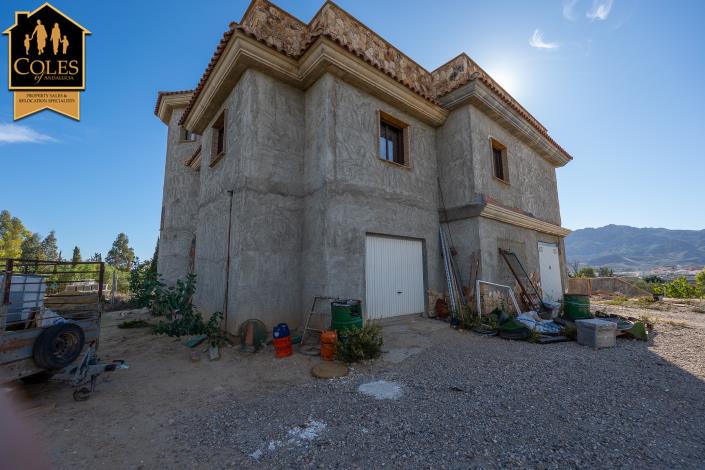 Image No.9-5 Bed Villa / Detached for sale