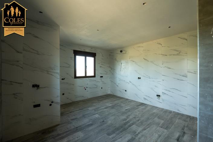 Image No.19-5 Bed Villa / Detached for sale