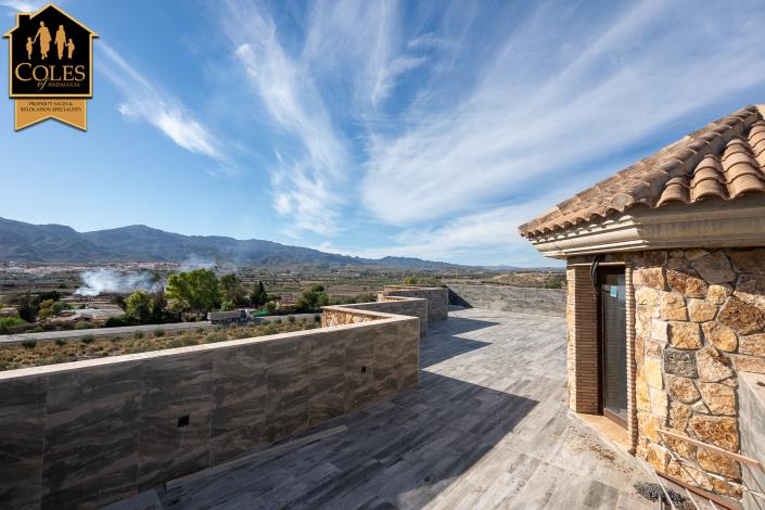 Image No.25-5 Bed Villa / Detached for sale