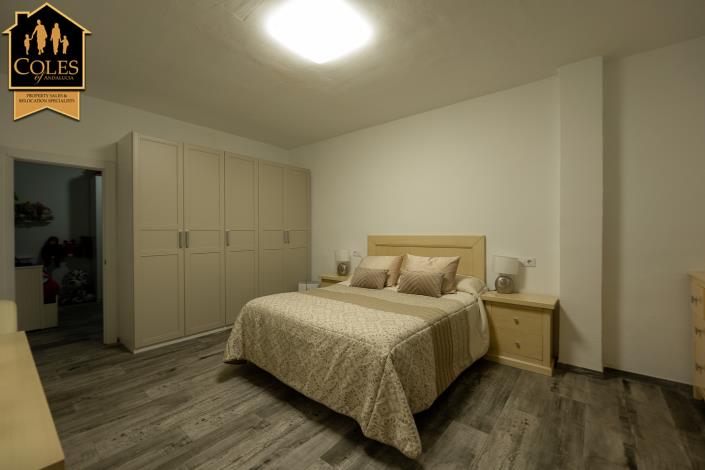 Image No.31-5 Bed Villa / Detached for sale