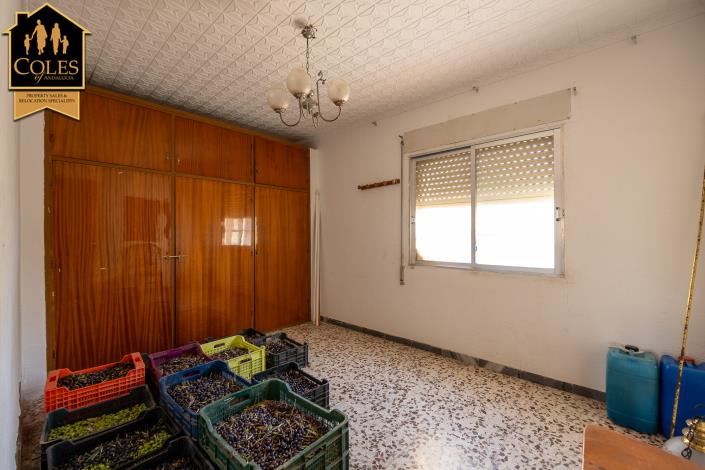 Image No.17-4 Bed Villa / Detached for sale