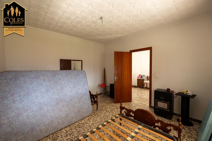 Image No.23-4 Bed Villa / Detached for sale