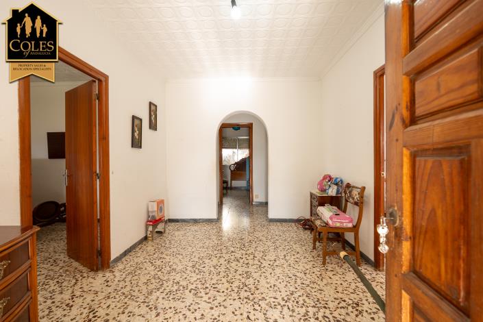 Image No.25-4 Bed Villa / Detached for sale