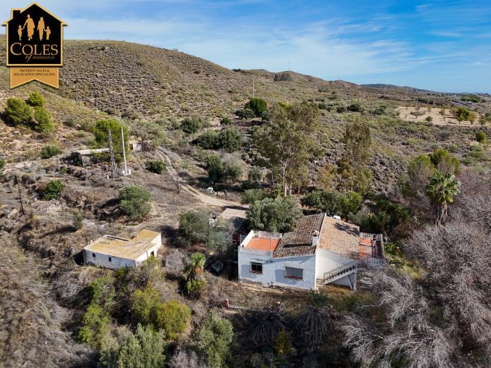 Image No.39-4 Bed Villa / Detached for sale