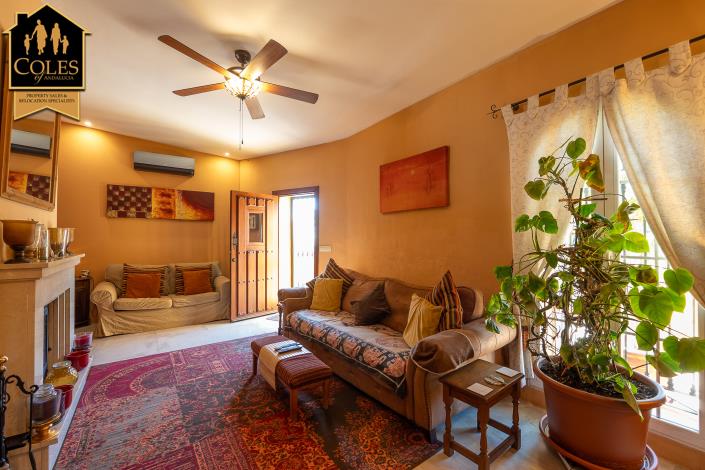 Image No.8-3 Bed Country House for sale