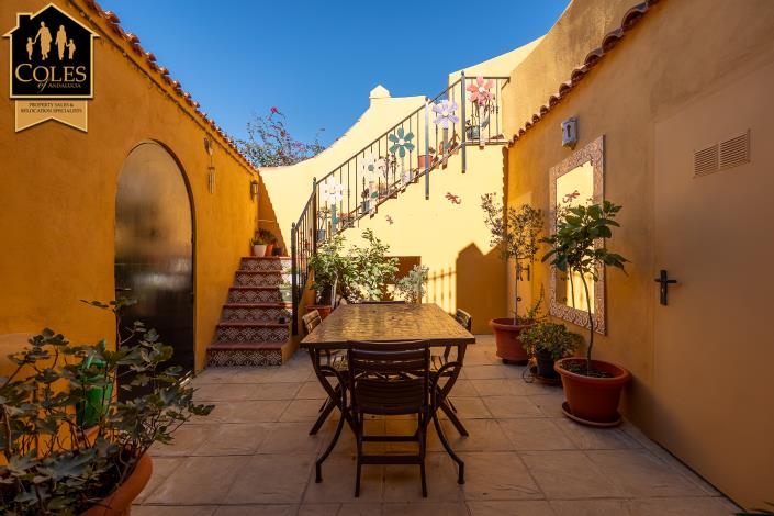 Image No.26-3 Bed Country House for sale