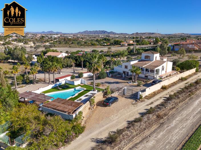 Image No.4-5 Bed Villa / Detached for sale