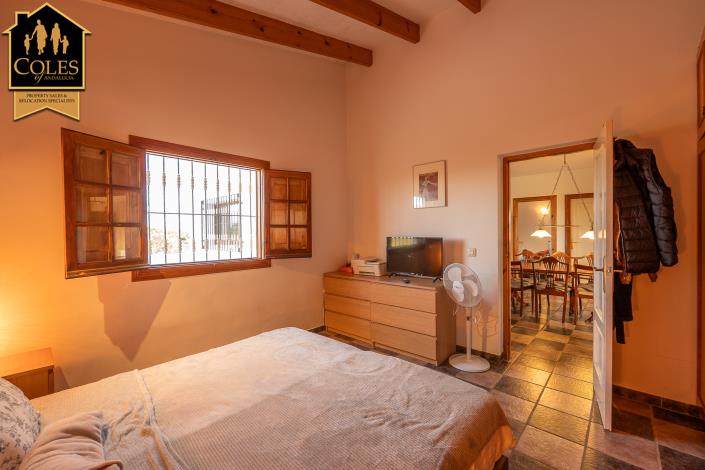 Image No.54-5 Bed Villa / Detached for sale