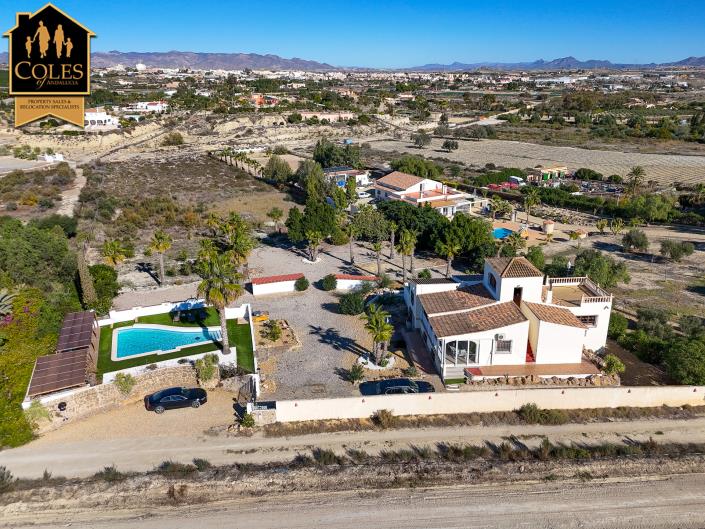 Image No.56-5 Bed Villa / Detached for sale