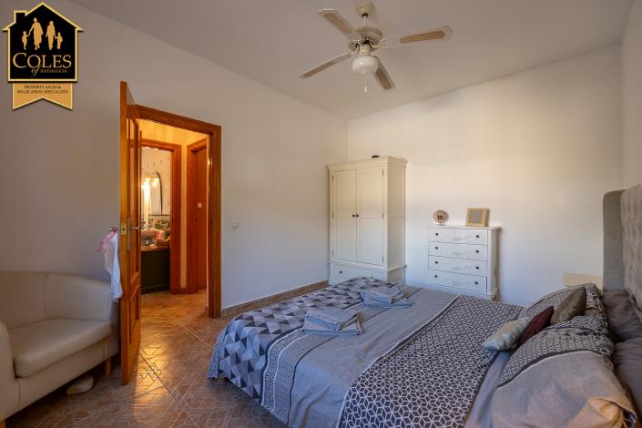 Image No.23-4 Bed Villa for sale