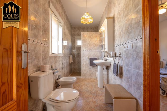 Image No.30-4 Bed Villa for sale