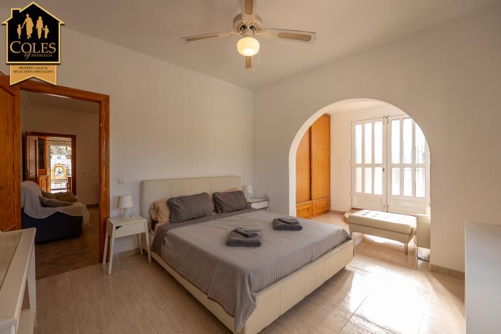 Image No.32-4 Bed Villa for sale