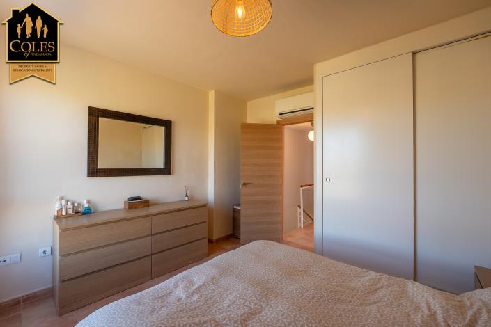 Image No.23-2 Bed Townhouse for sale