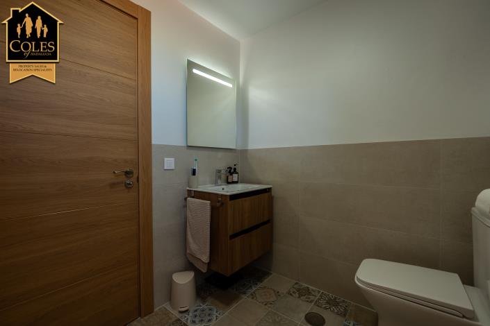 Image No.31-2 Bed Townhouse for sale