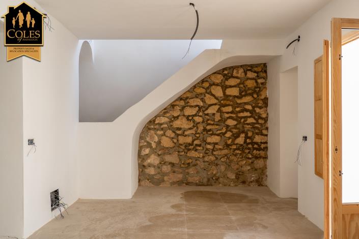 Image No.15-3 Bed Townhouse for sale