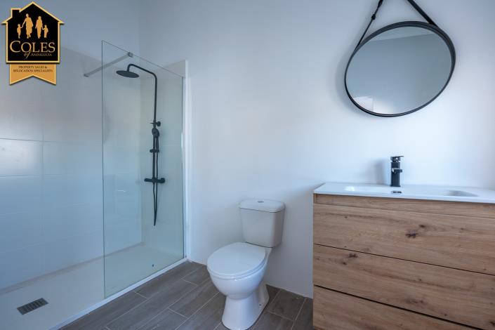 Image No.25-3 Bed Townhouse for sale