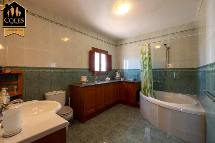 Image No.8-3 Bed Cortijo for sale